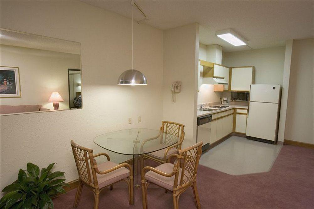 Candlewood Suites - Wichita East By Ihg Zewnętrze zdjęcie