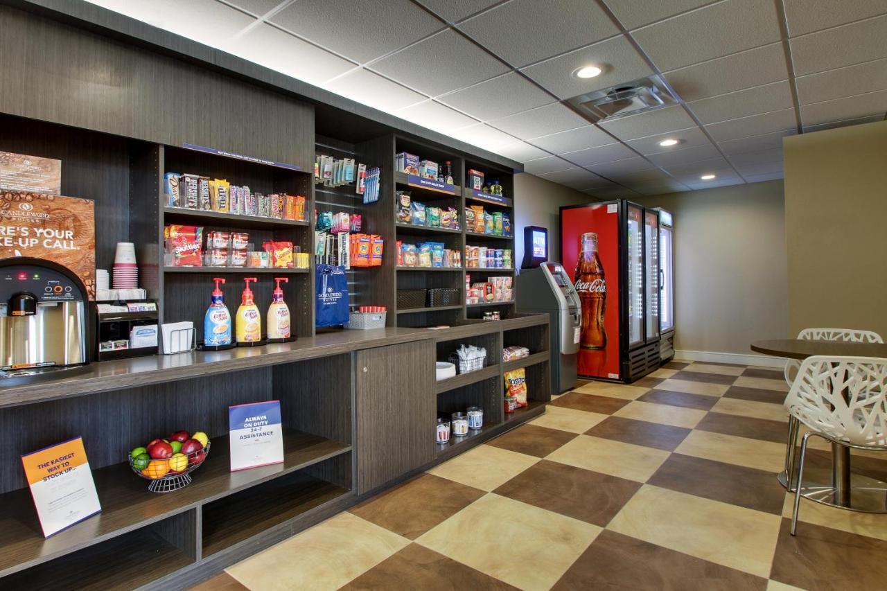 Candlewood Suites - Wichita East By Ihg Zewnętrze zdjęcie