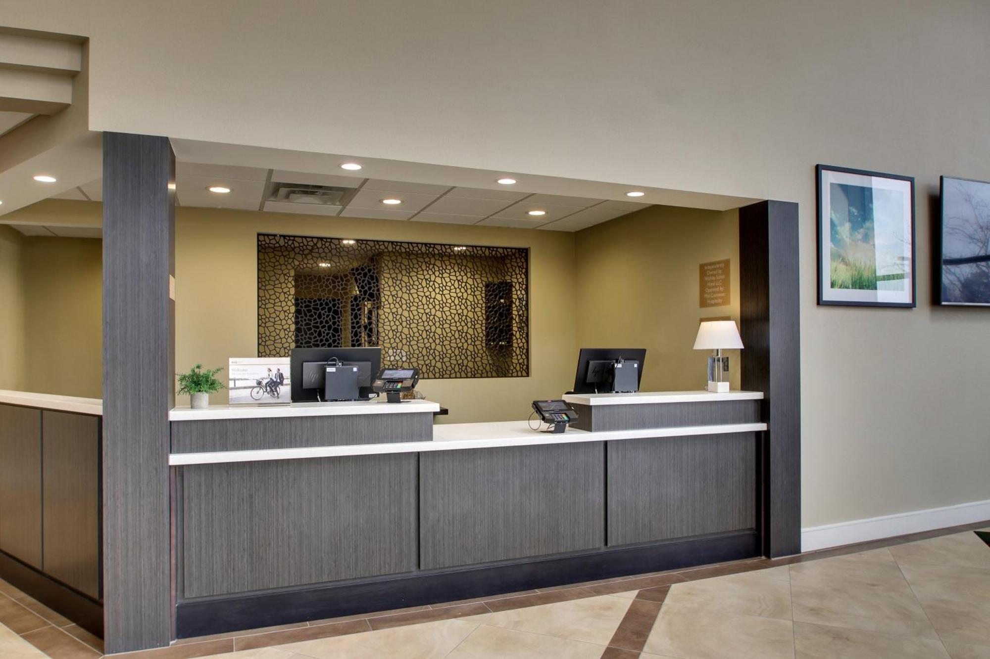 Candlewood Suites - Wichita East By Ihg Zewnętrze zdjęcie