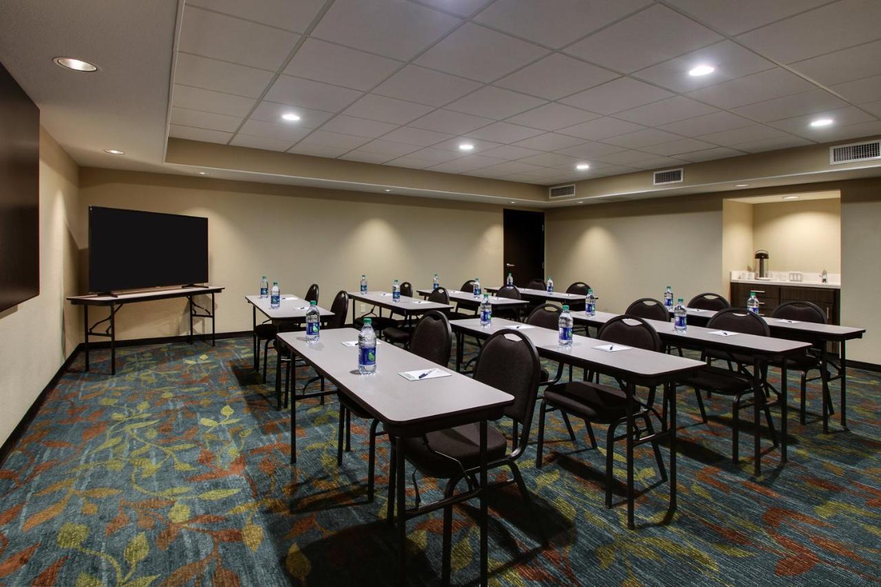 Candlewood Suites - Wichita East By Ihg Zewnętrze zdjęcie